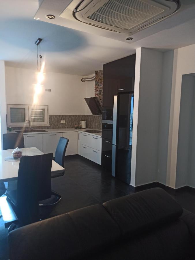 Apartment Bila Sibenik Ngoại thất bức ảnh